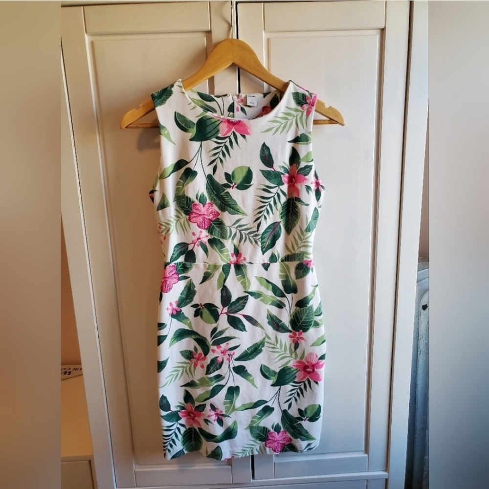 Old Navy Tropical Print Dress